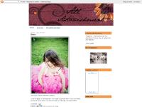 In the right light, at the right time, Cupcakes Gone Astray In the right light, at the right time, Cupcakes Gone Astray