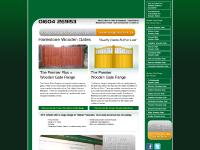 Wooden Driveway Gates, Harlestone Firs, Northamptonshire